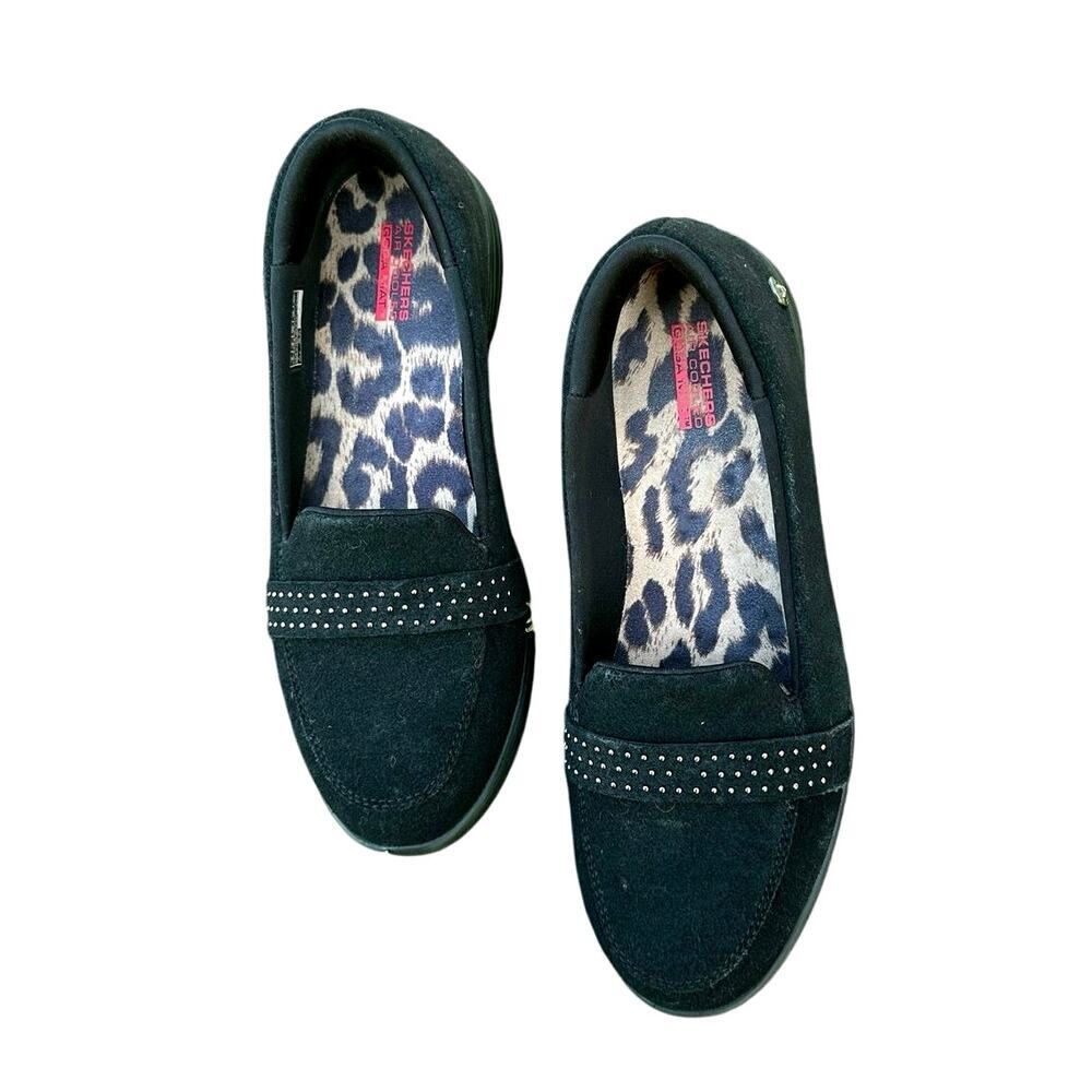 Skechers Women’s Leather Stud‎ Embellished Loafers Size 9 Black